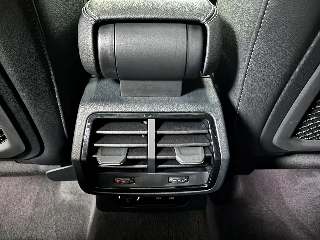 Audi Q3 2022 — фото 18