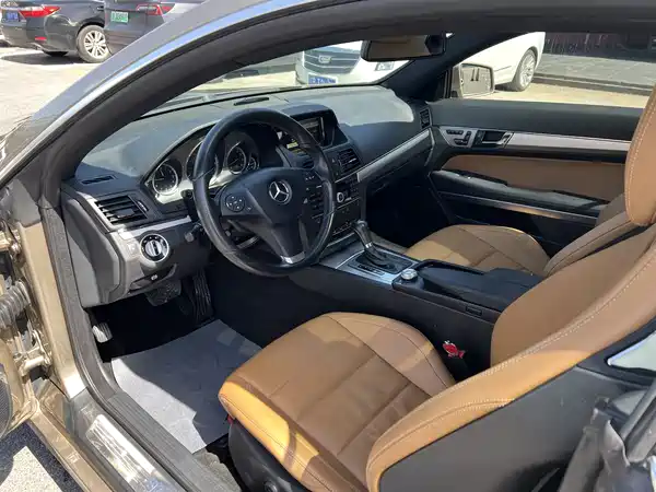 Mercedes-Benz E-Class 2011