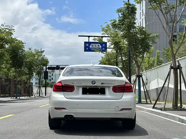 BMW 3 Series 2016
