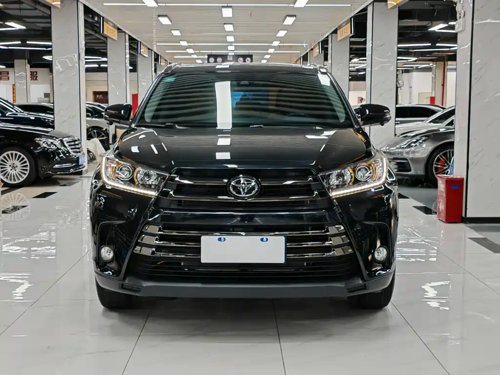 Toyota Highlander 2020 — фото 4