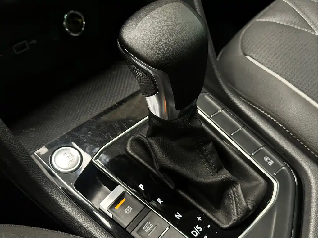 Volkswagen Tiguan L 2023 — фото 17