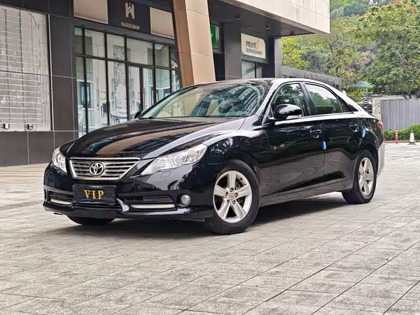 Toyota Reiz 2013