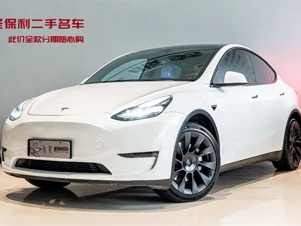 Tesla Model Y 2022