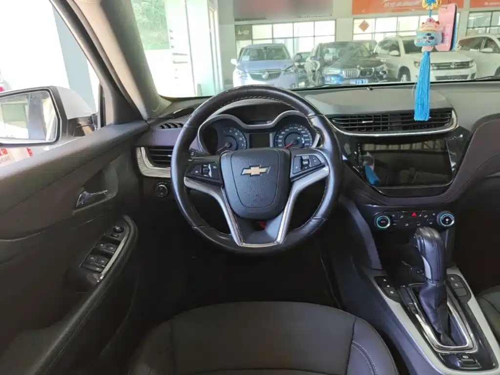 Chevrolet Malibu 2018 — фото 11