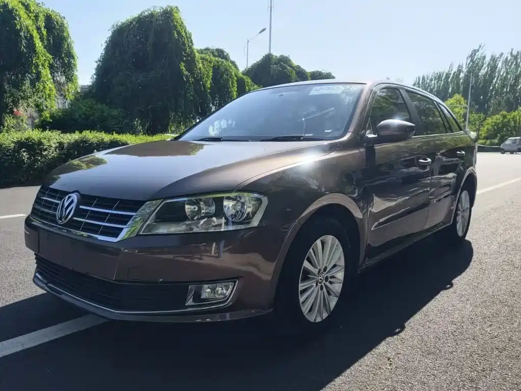 Volkswagen Gran Lavida 2015