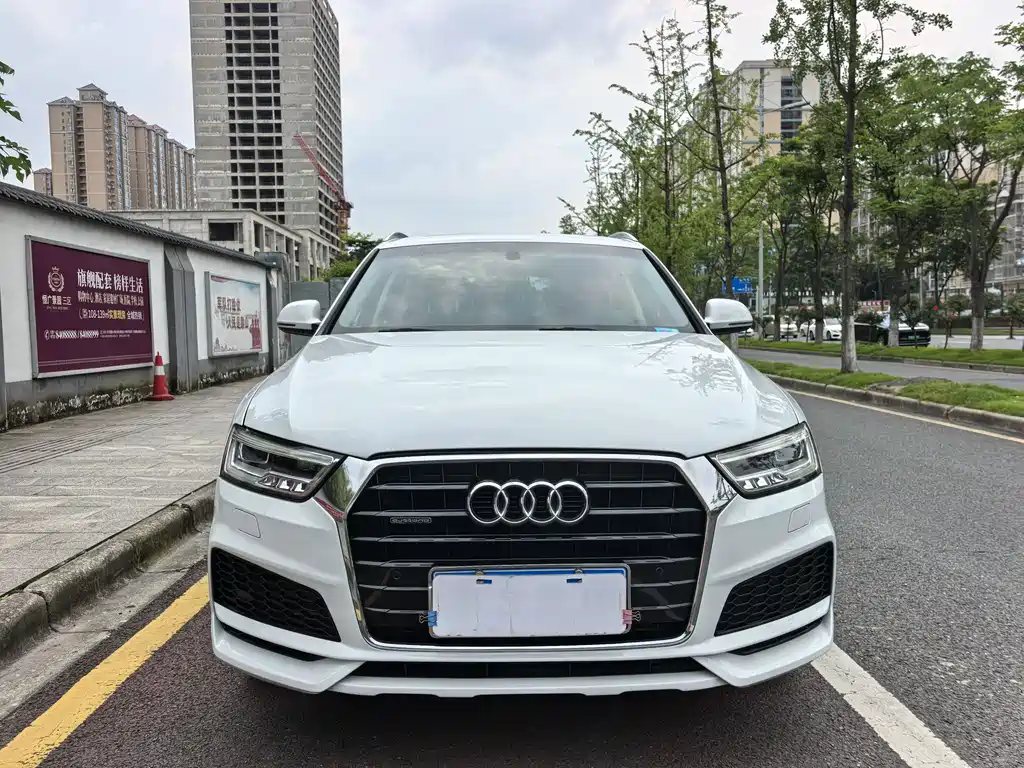 Audi Q3 2019 — фото 2