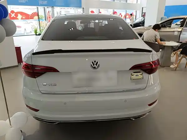 Volkswagen Sagitar 2019