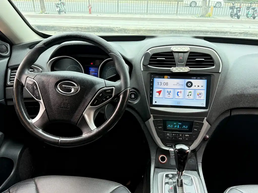 GAC Motor Trumpchi GS5 2015 — фото 10