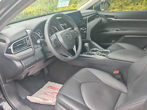 Toyota Camry 2021