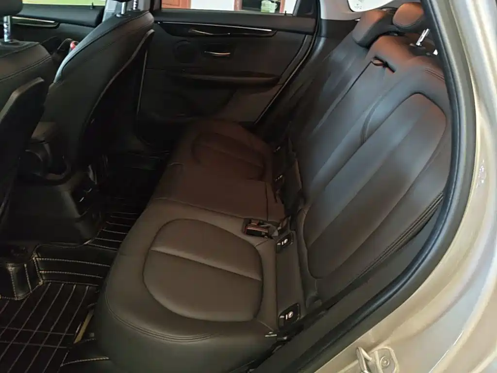 BMW 2 Series Station Wagon 2016 — фото 17