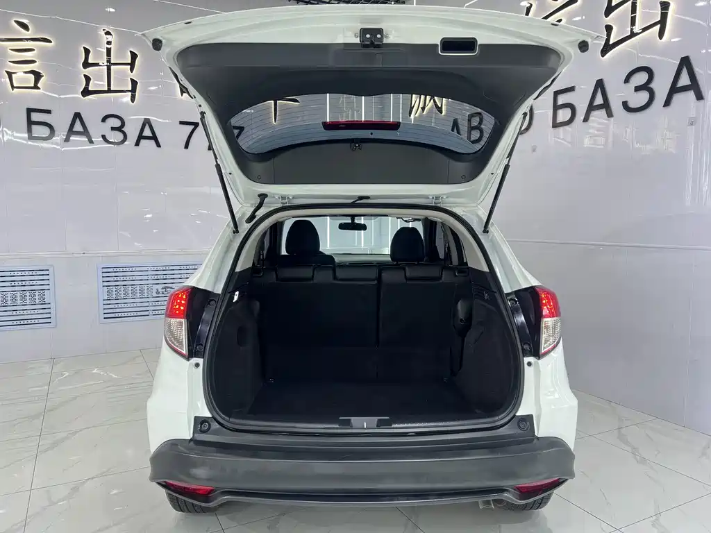Honda Vezel 2022 — фото 16