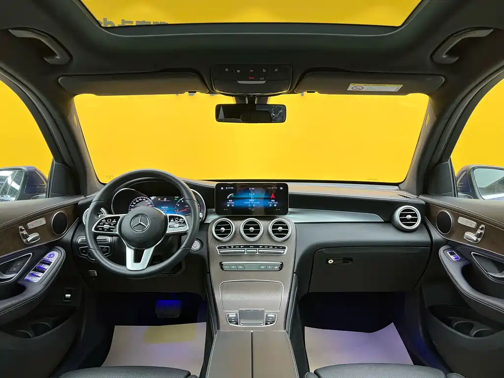 Mercedes-Benz GLC 2020 — фото 15