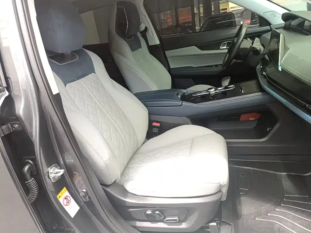 Changan UNI-K Smart Electronic Idd 2022 — фото 25