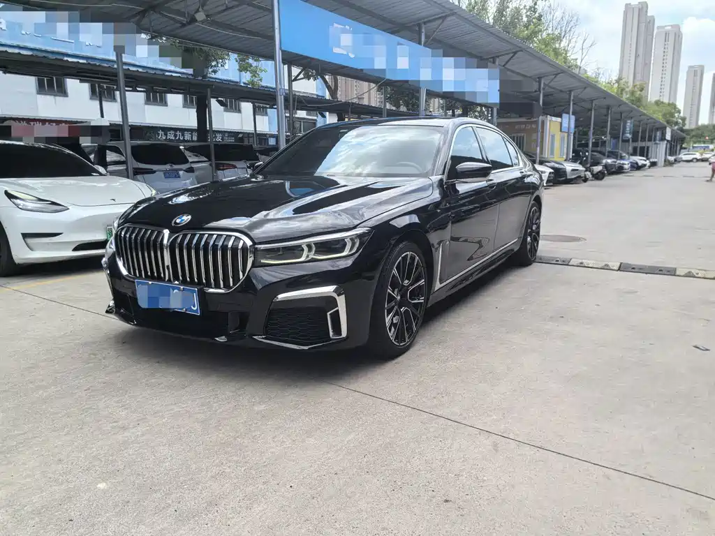 BMW 7 Series 2018 — фото 1