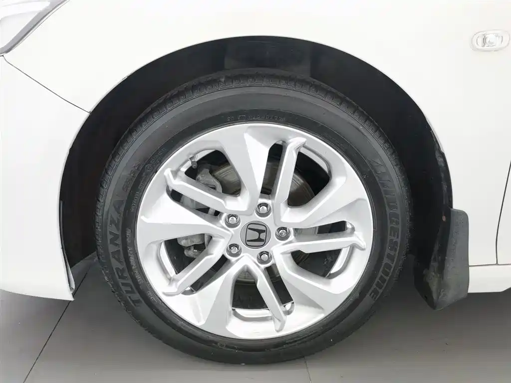 Honda Accord 2019 — фото 17
