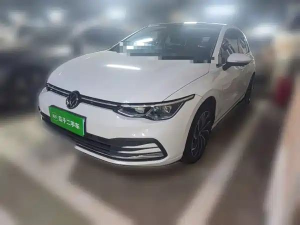 Volkswagen Golf 2023