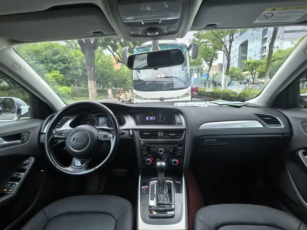 Audi A4L 2015 — фото 13