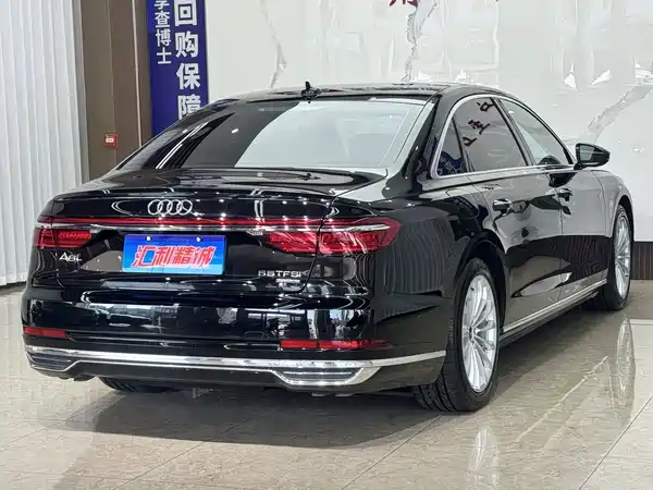 Audi A8 2022