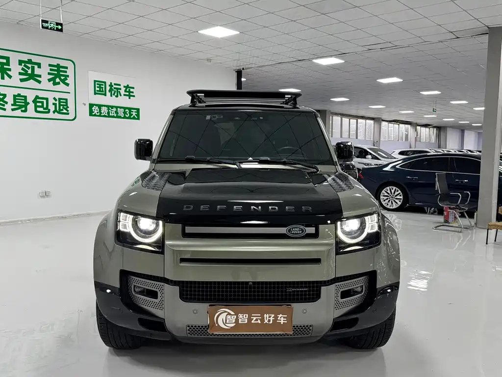 Land Rover Defender 2023 — фото 2