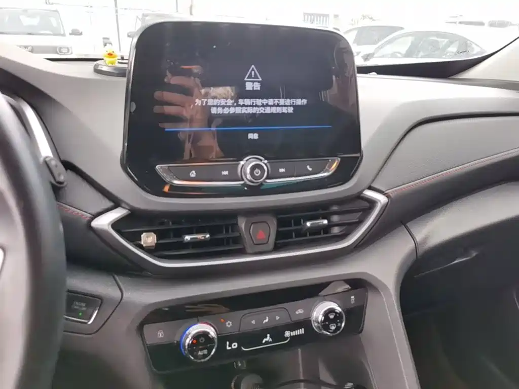 Chevrolet Orlando 2019 — фото 13
