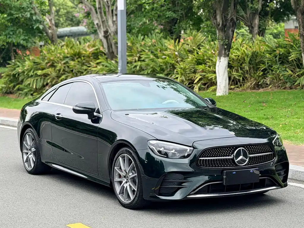 Mercedes-Benz E-Class 2022 — фото 3