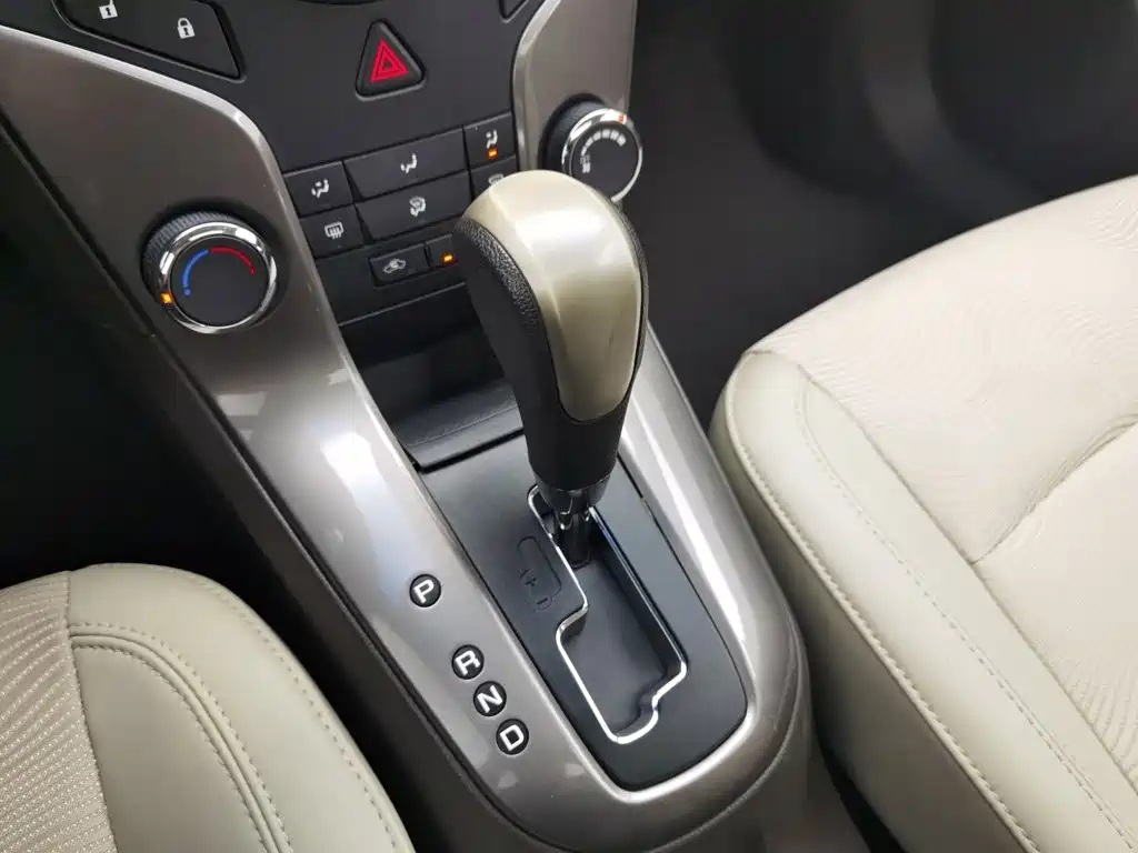 Chevrolet Cruze 2016 — фото 13