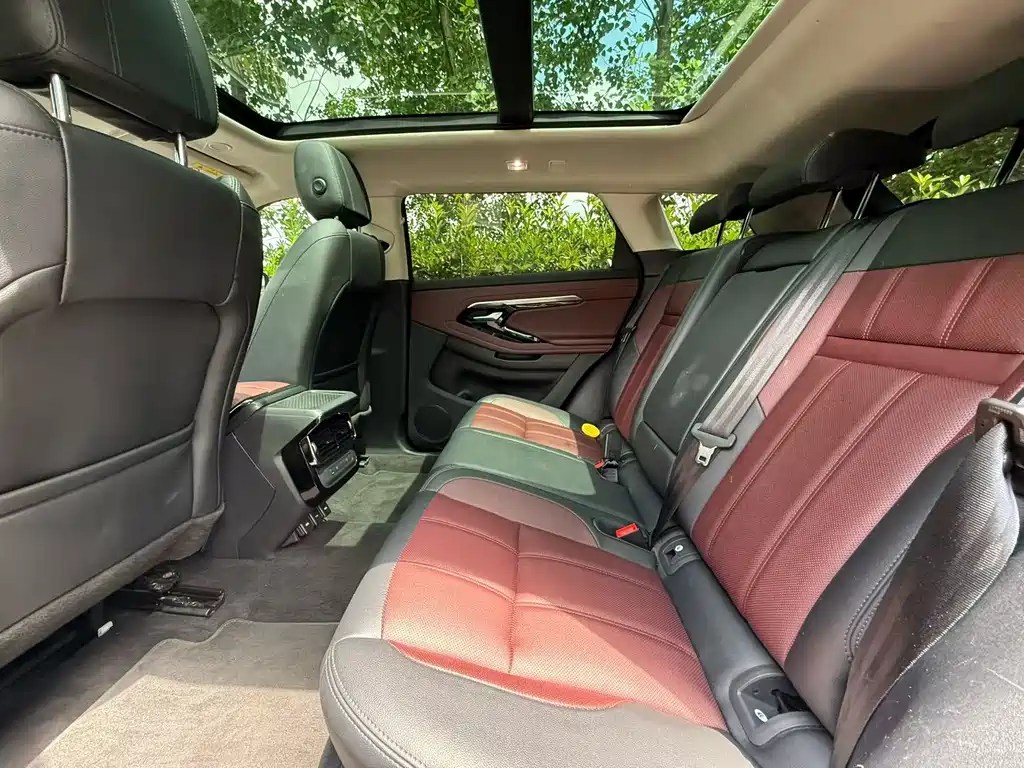 Land Rover Evoque 2022 — фото 7