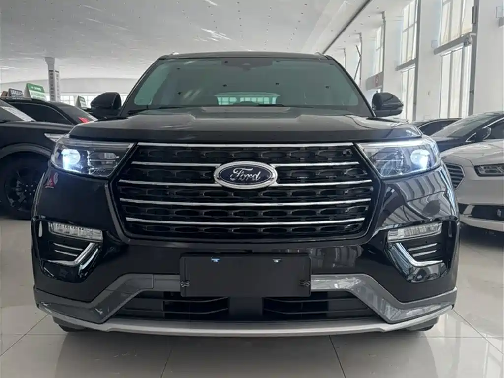 Ford Explorer 2021 — фото 10
