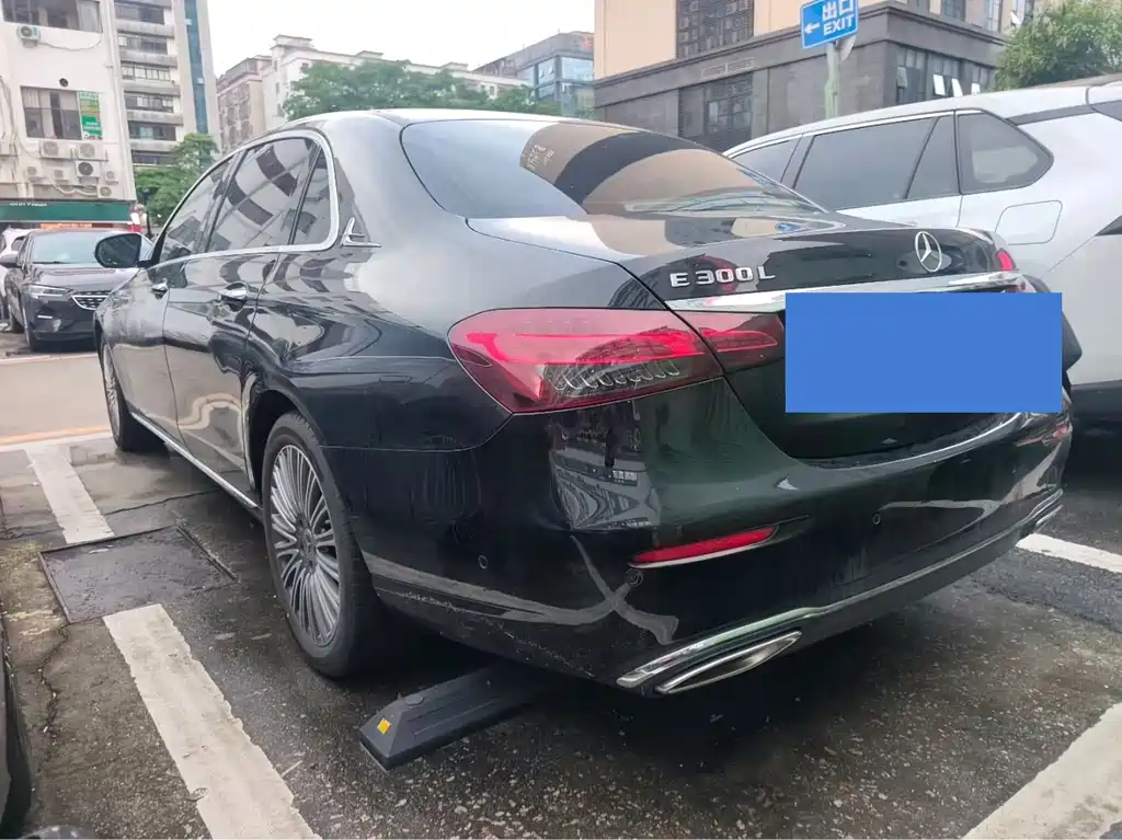 Mercedes-Benz E-Class 2021