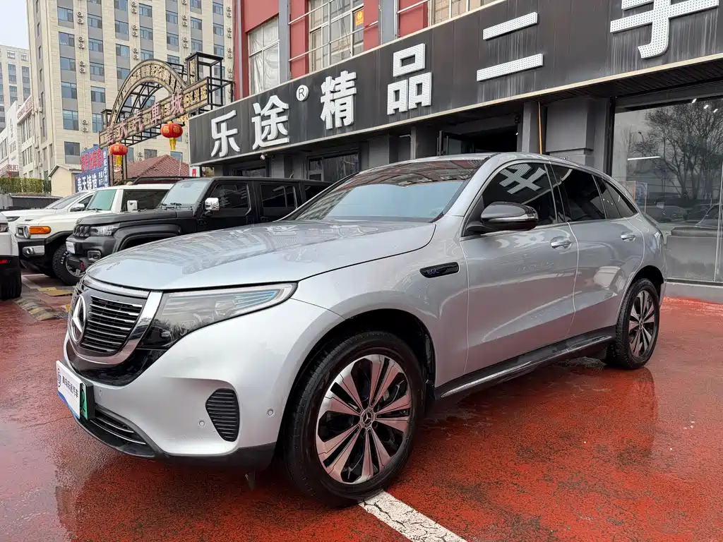 Mercedes-Benz EQC 2022 — фото 2