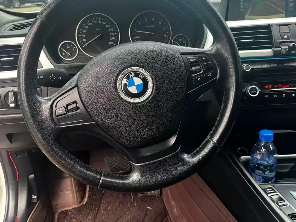 BMW 3 Series 2015