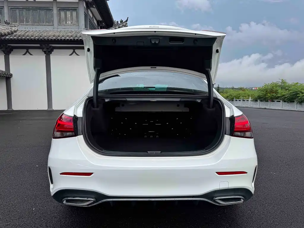 Mercedes-Benz A-Class 2022 — фото 21