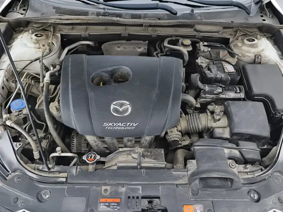 Mazda CX-4 2018 — фото 10