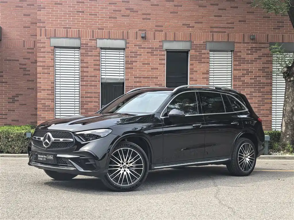 Mercedes-Benz GLC 2023 — фото 1