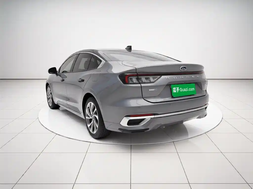 Ford Mondeo 2023 — фото 4