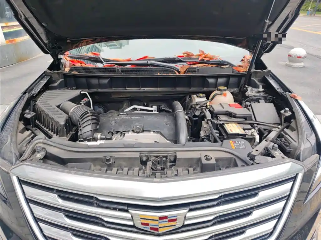 Cadillac XT5 2018 — фото 11