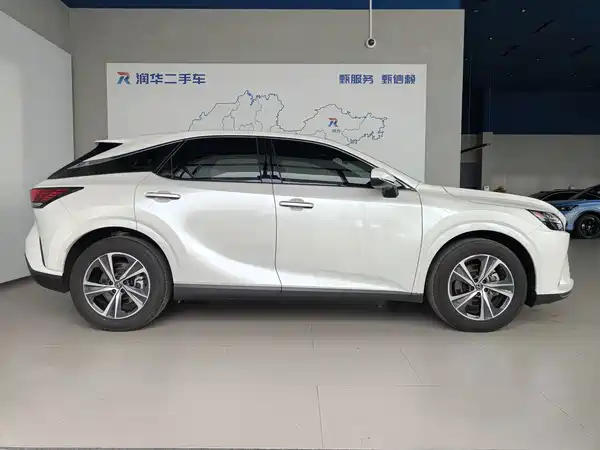 Lexus RX 2024