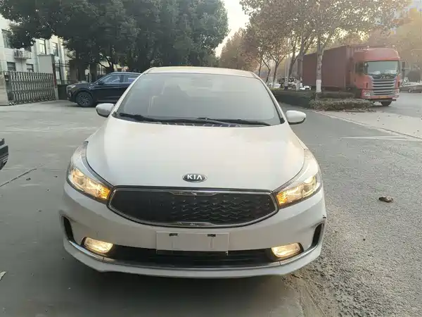 Kia K3 2016