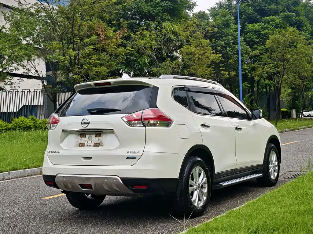 Nissan X-Trail 2015 — фото 14