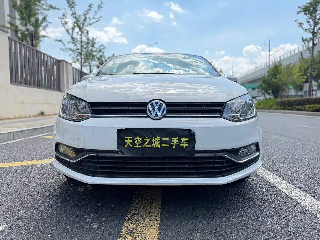 Volkswagen Polo 2016