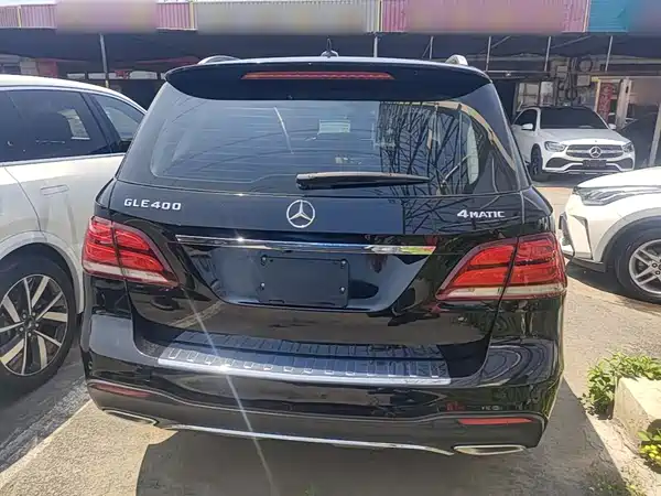 Mercedes-Benz GLE 2015