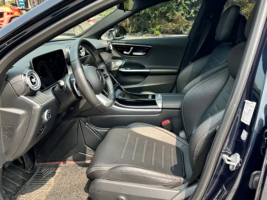 Mercedes-Benz C-Class 2022 — фото 4