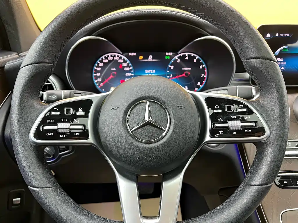 Mercedes-Benz GLC 2020 — фото 11