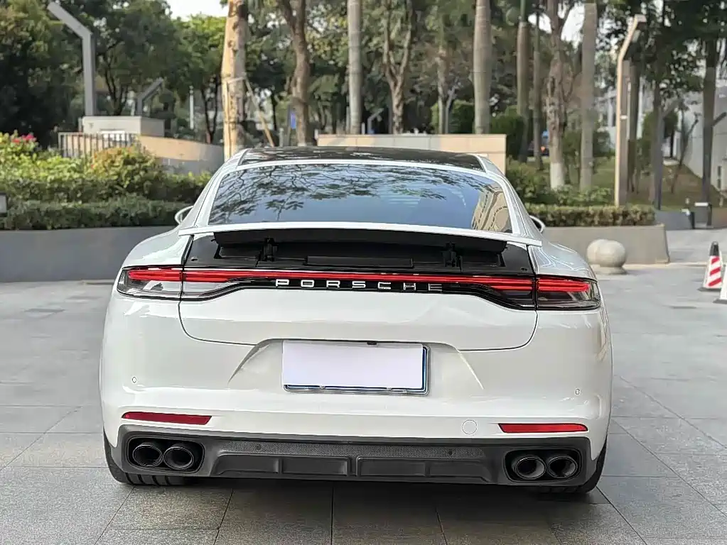 Porsche Panamera 2021 — фото 15