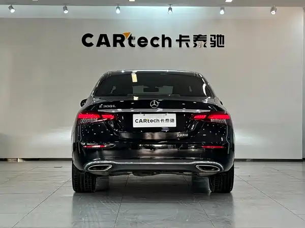 Mercedes-Benz E-Class 2022