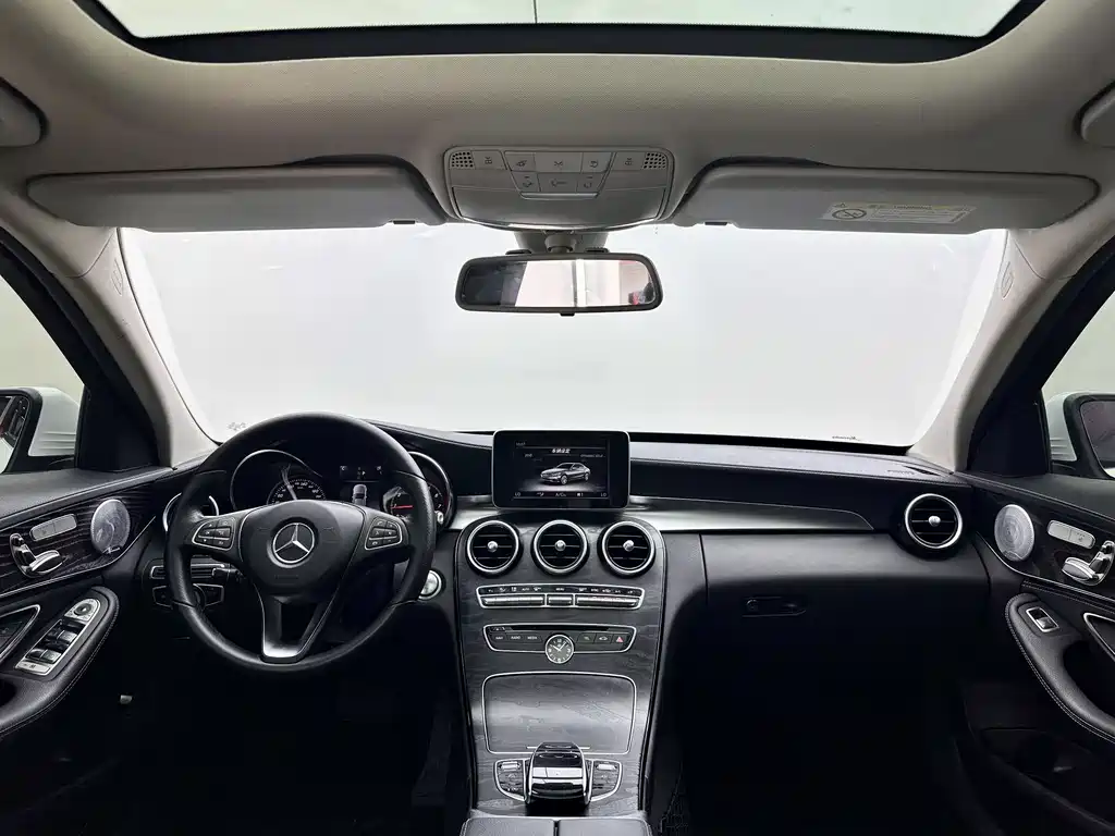 Mercedes-Benz C-Class 2018 — фото 8