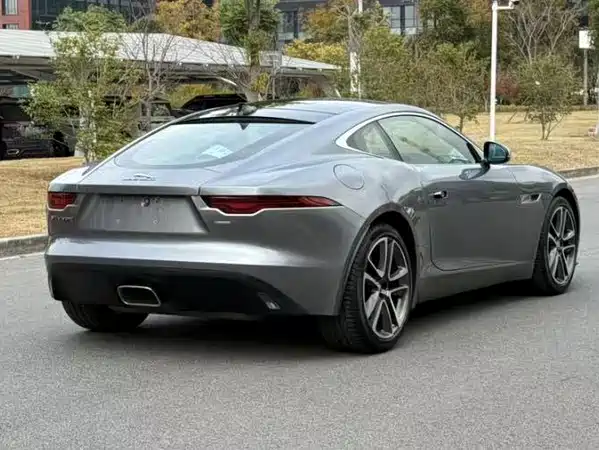 Jaguar F-TYPE 2023