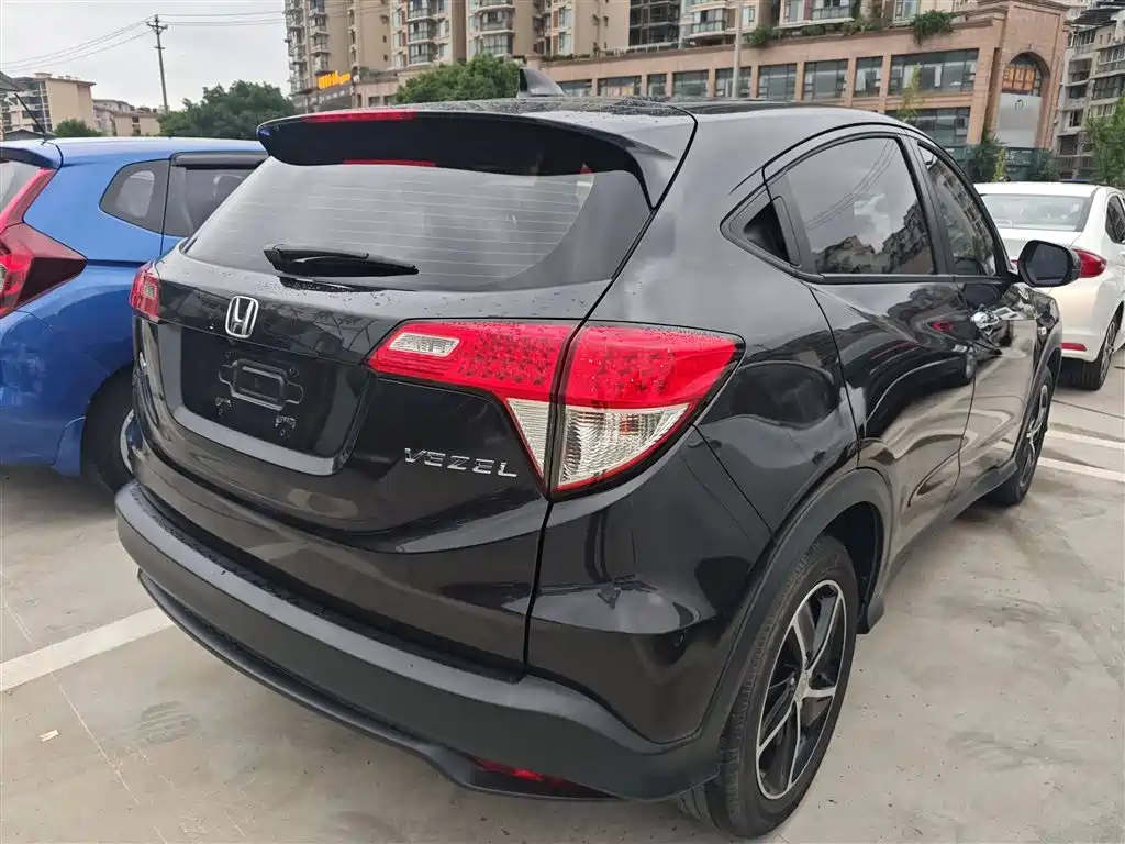 Honda Vezel 2022 — фото 11