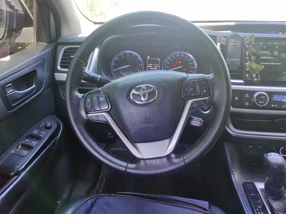 Toyota Highlander 2019 — фото 15