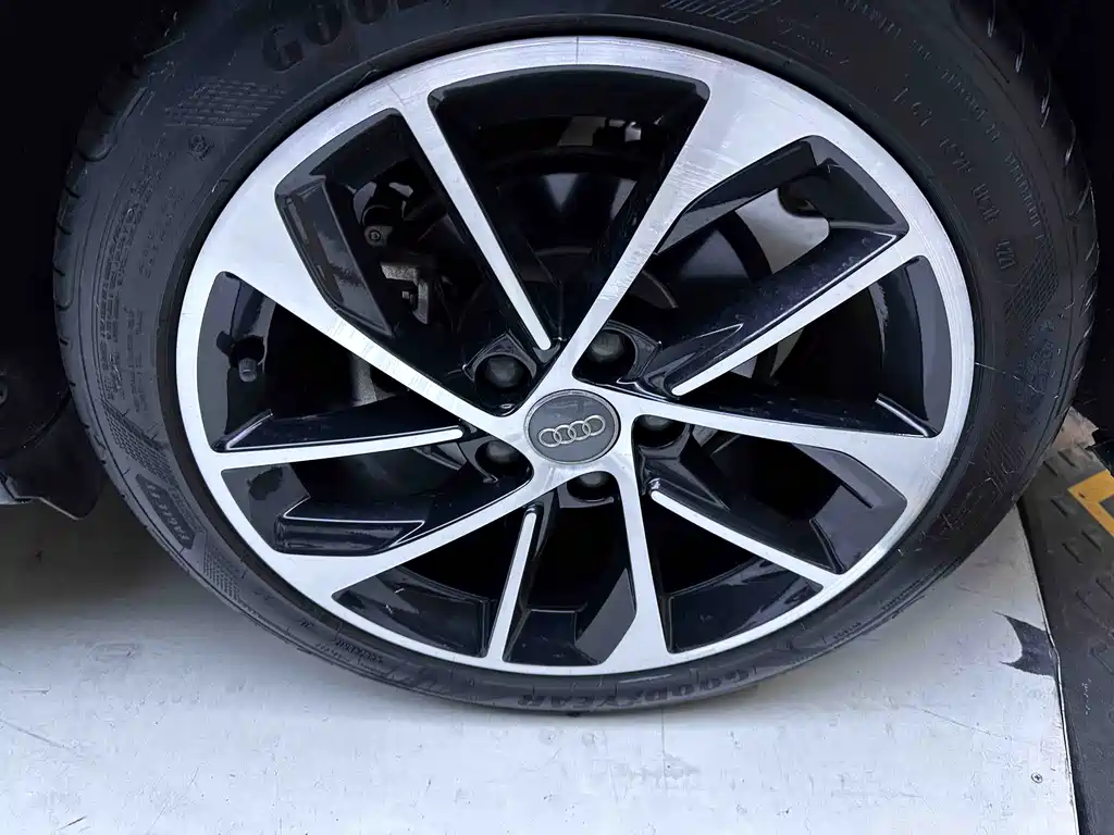 Audi A3 2022 — фото 13